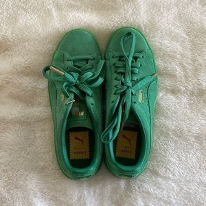 Green haribo puma suedes